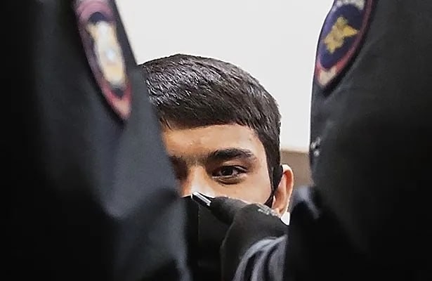 Нанял продавца, не дорого.