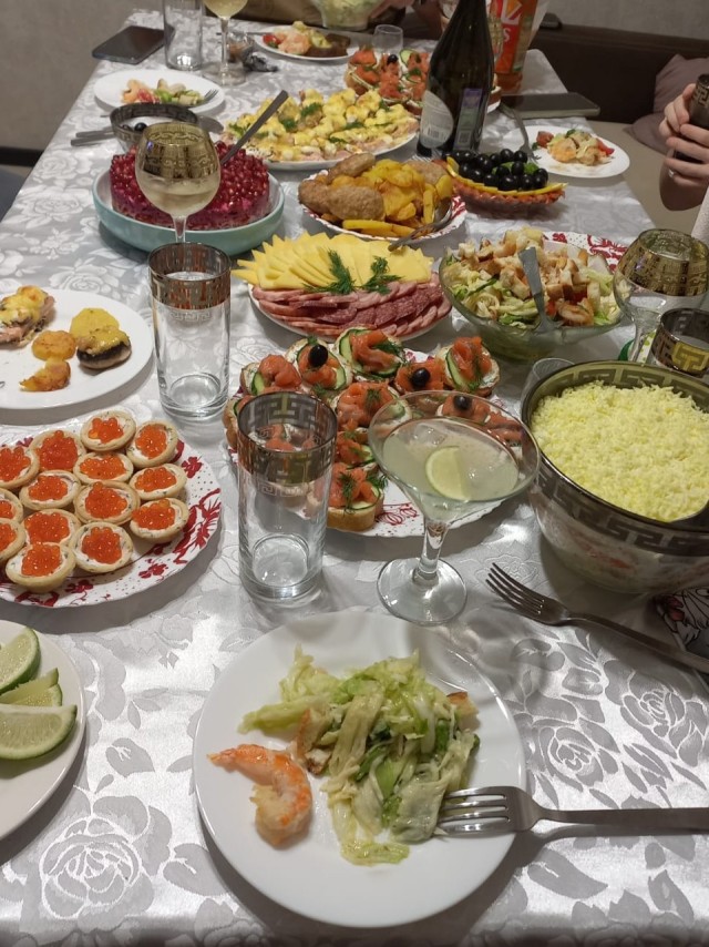 Какой стол, такой и стул!