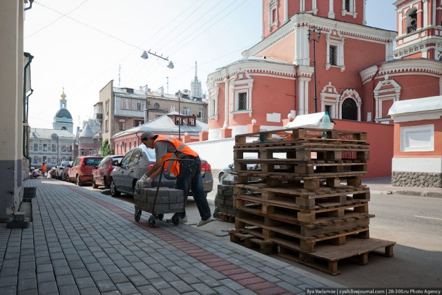 Нашествие плитки на Москву