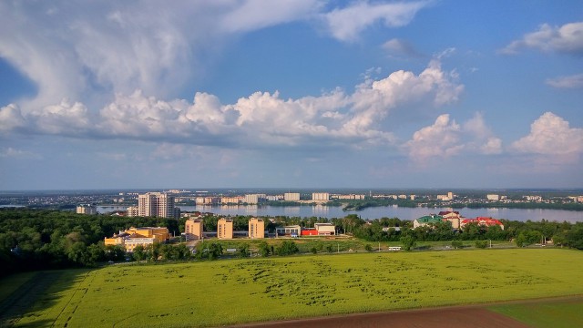 Мне нравится смотреть на город из моего окна,