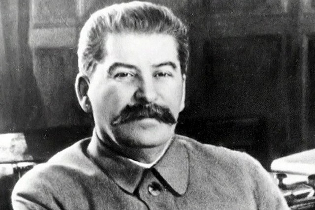 В Ростове вскрыли капсулу времени «Послание поколений»