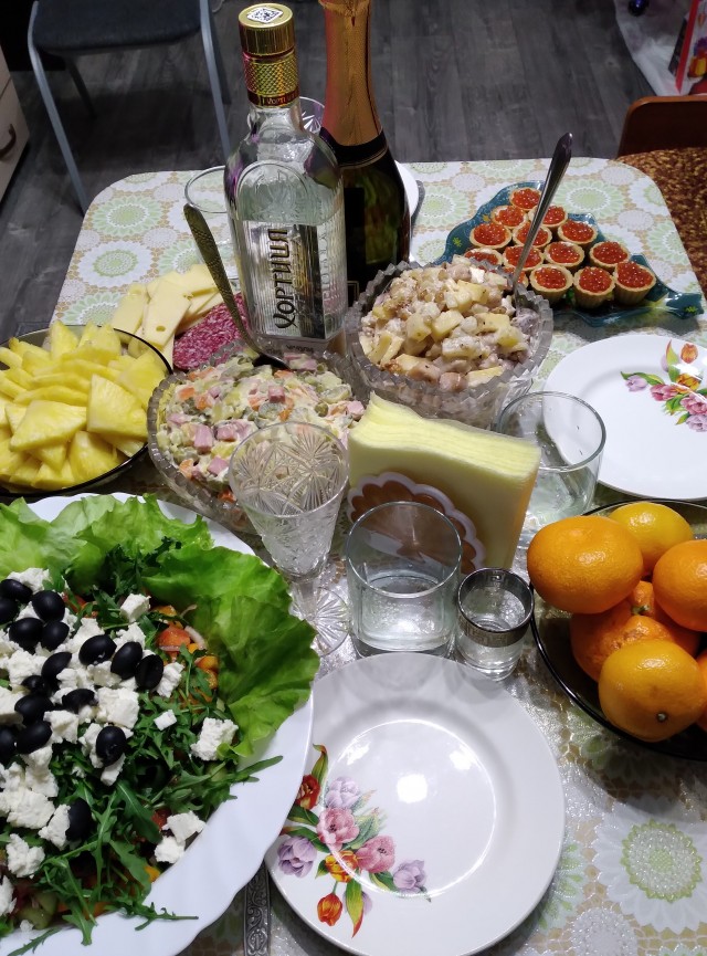 Смотр-парад новогодних столов