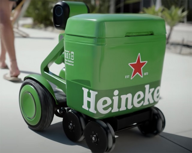 Пивоварня Heineken разработала робота по доставке холодного пива