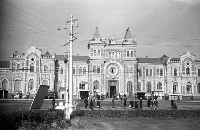 Это позор города - отзыв о Саратовском ж/д вокзале