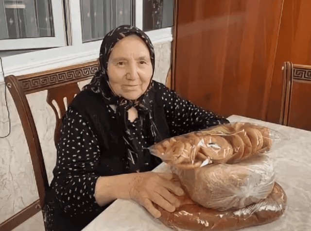 "Помогаю всем, а себе помочь не могу". 12 лет работаю социальным работником и честно о том, как опускаются мои руки