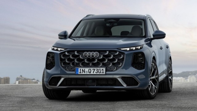 Компания Audi представила кроссовер Q7 нового, третьего по счёту поколения