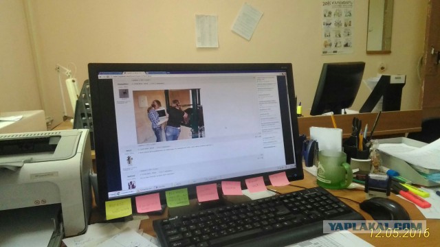 А давайте по фотке, кто как сейчас работает