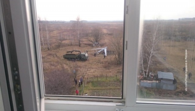 Военный беспилотник «Орион» рухнул вблизи жилых домов в Рязанской области 