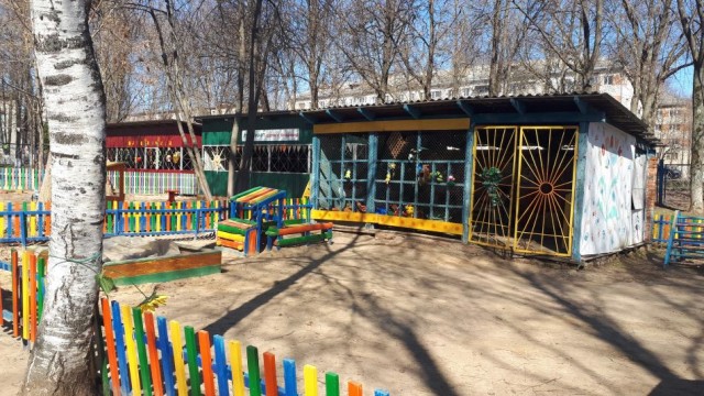 Депутат из Ижевска очень гордится установкой новой веранды в детском саду