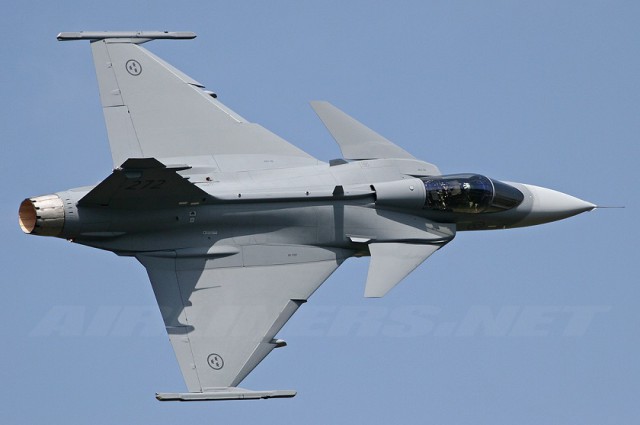 Самолёты на колёсах. Взлёт и падение автомобильной марки Saab