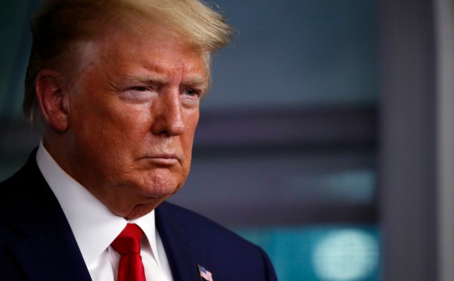 Трамп подписал указ о коммерческой добыче ресурсов на Луне