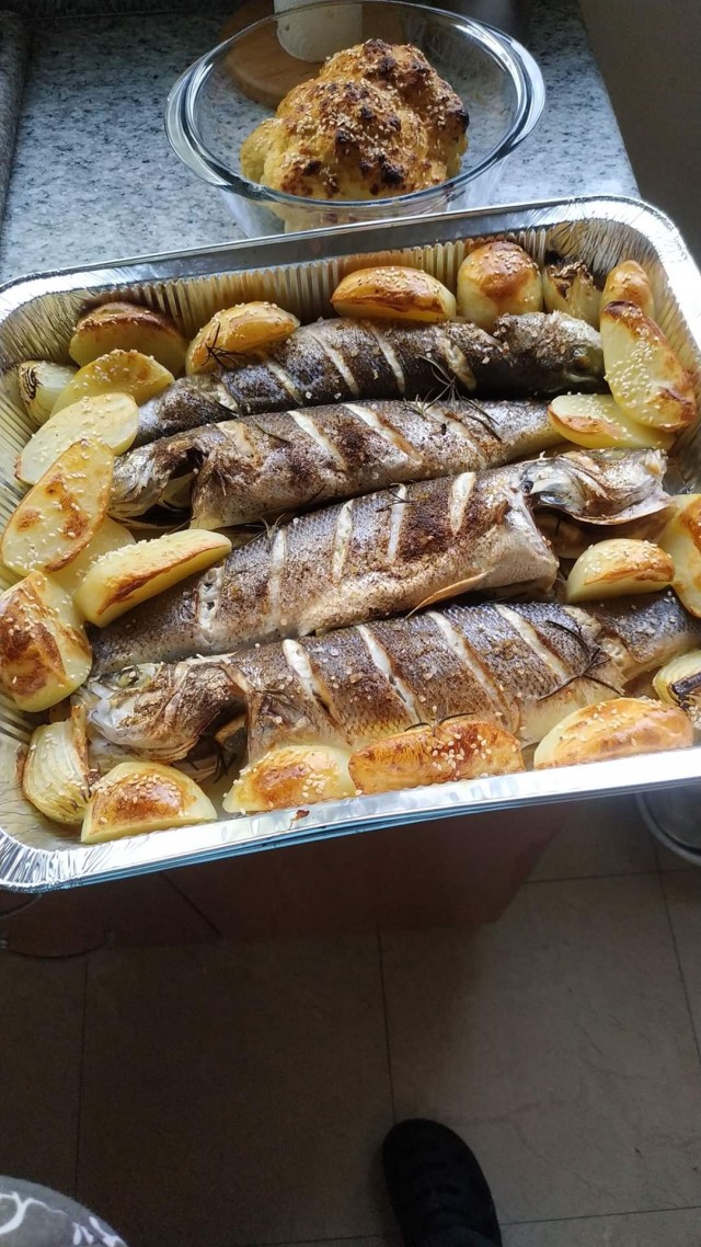Вечер пятницы и рыба лаврак.