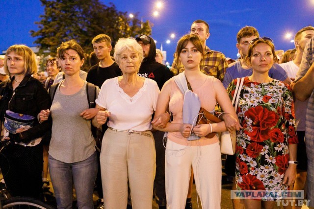 МАЗ и другие крупные заводы Белоруссии начали бастовать