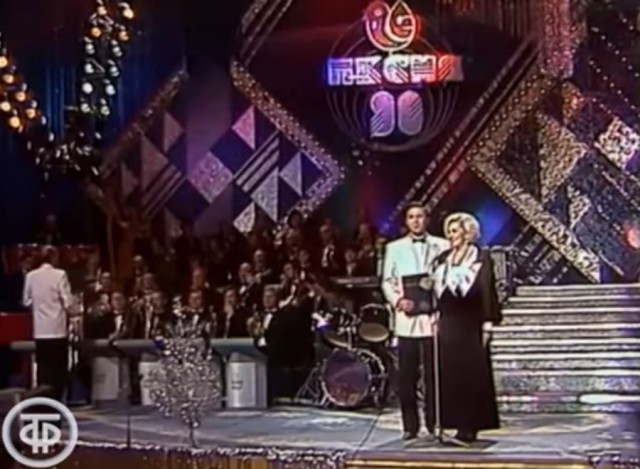 Что показывали по телевизору 30 лет назад в Новый год