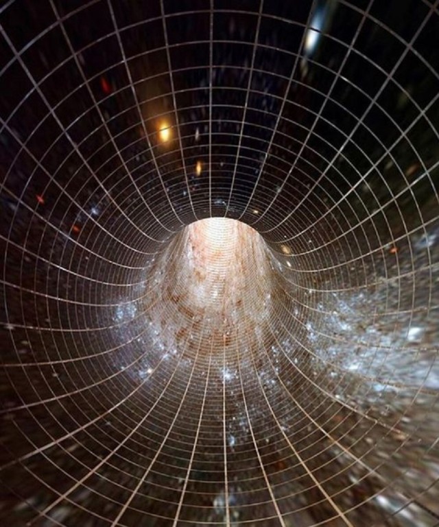 Излучает ли Адронный коллайдер временную рябь в параллельную вселенную?