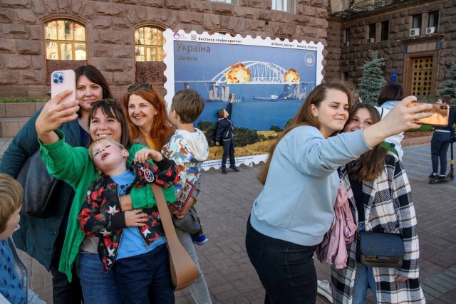 По всей Украине началось