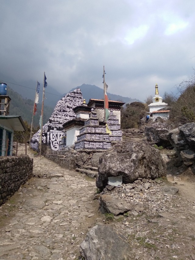 Непал. Треккинг к базовому лагерю Эвереста