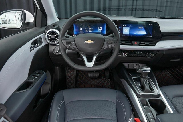 Дешевле Весты: В Россию привезли новый седан Chevrolet Monza за 1,5 млн. рублей