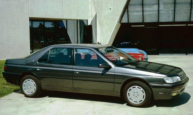 Музей Citroen, наглядная история легендарной марки автомобилей