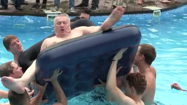 Путин: все соцобязательства перед россиянами будут выполнены, несмотря на помощь Донбассу 