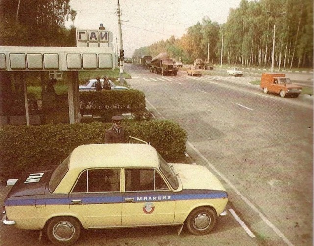 Кадры из автомобильной жизни СССР