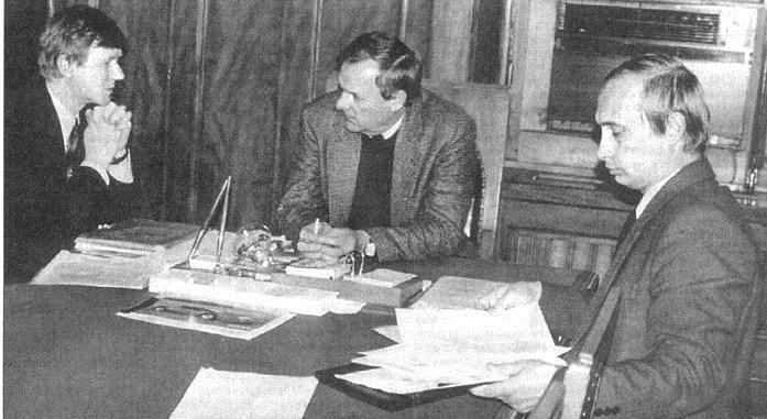 А то праздник без огонька