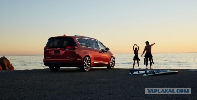 Второй триумф Ли Якокки и первый минивэн в истории: рождение Dodge Caravan