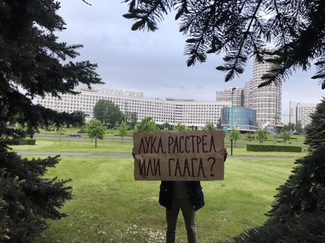 Лукашенко пригрозил завалить Европу наркотиками и мигрантами