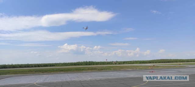 Под Хабаровском пропал с радаров самолет Ан-26. Он разбился. Столкнулся с сопками