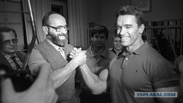 Арнольду Шварцнеггеру 75 лет