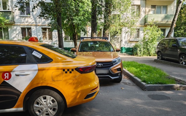 Высокие автодорожные отношения