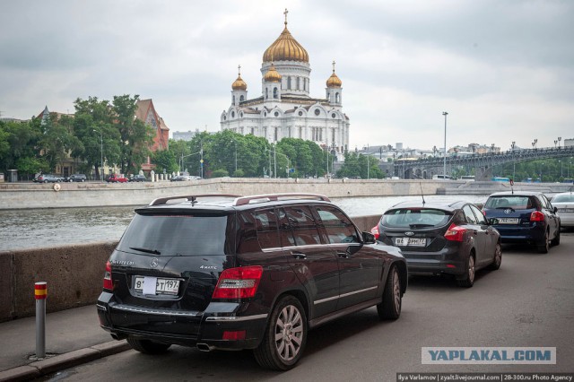 К чему приводит платная парковка в Москве