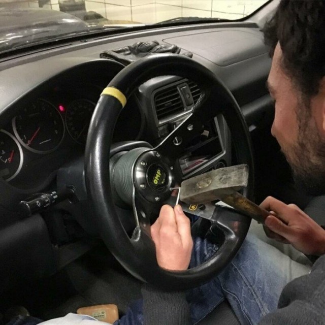 Кошмар механика: 15 убойных ситуаций на автосервисе
