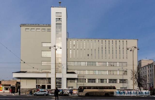 Площадь Красные ворота: откуда взялось такое название и как она выглядела раньше