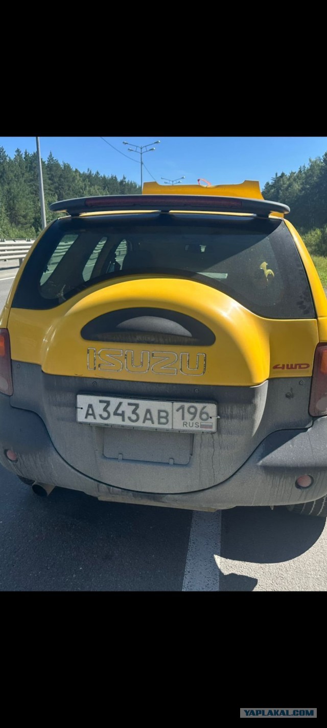 В Екатеринбурге десятки байкеров собрались на протест после ДТП, в котором автомобиль сбил мотоциклистку