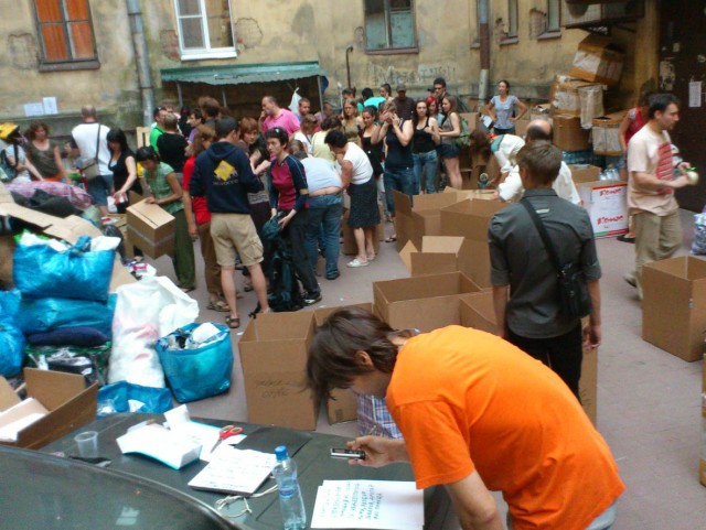 Крымск. Гуманитарная помощь