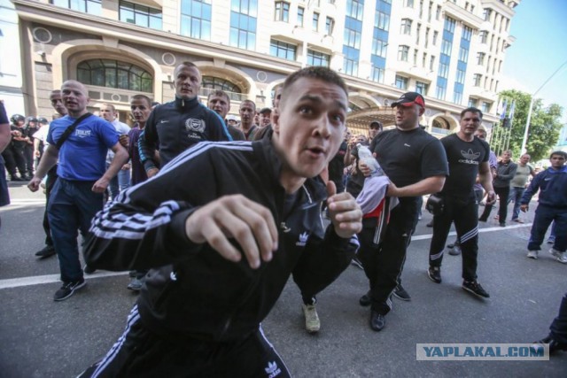 Суд оштрафовал казака за неуважение к обществу на митинге 5 мая в Москве