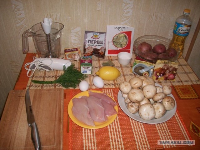 Грибной суп с куриными клёцками