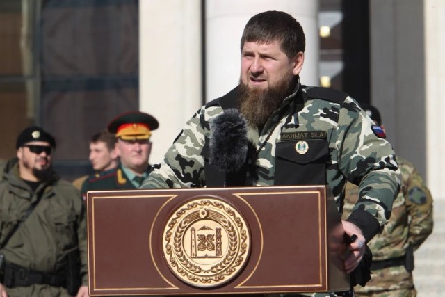 10 тысяч добровольцев: второй сбор военных в Грозном