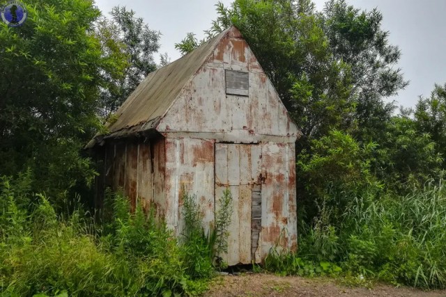 Заброшенный на Сахалине артиллерийский взвод танковых башен "Стародубское"