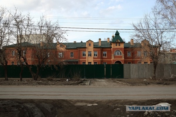 Для митрополита Владимира построили в центре Омска особняк