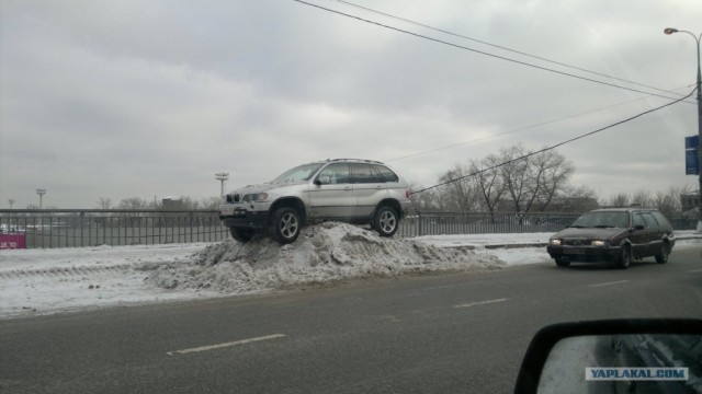 Уборка улиц (на примере BMW)