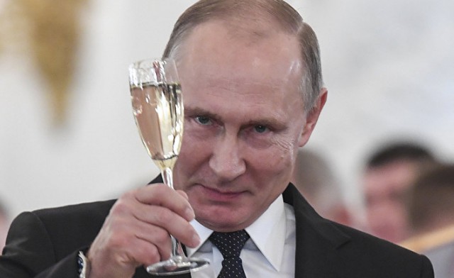 Путин ввел налог для самозанятых