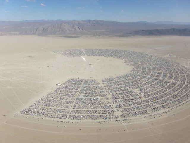 Подборка мадамов с фестиваля Burning Man
