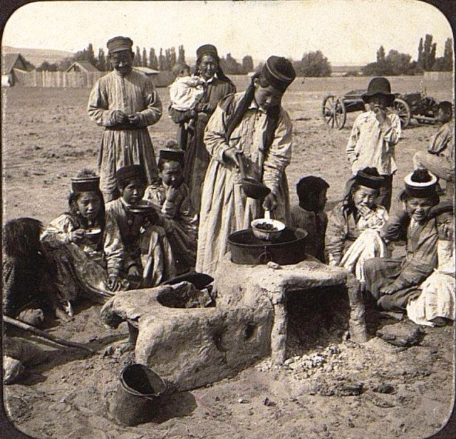 Снимки Захария Захариевича Виноградова. 1910-е. На Волге