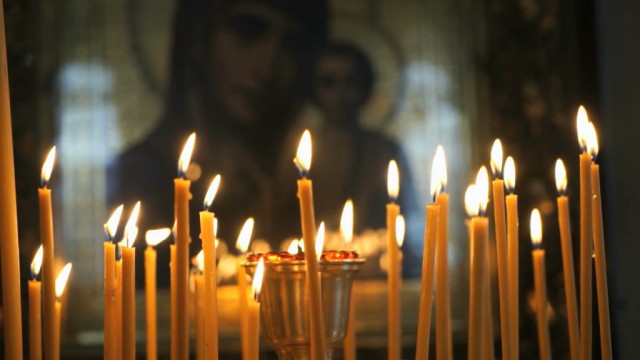 Патриарх Кирилл заявил, что человек не может считать себя русским, если он не ходит в православный храм