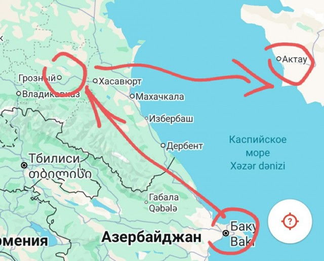 Появилось видео, снятое пассажирами самолета после взрыва неподалеку от самолета.