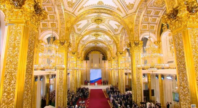 Овальный кабинет в Белом доме "до" и "после" прихода Трампа