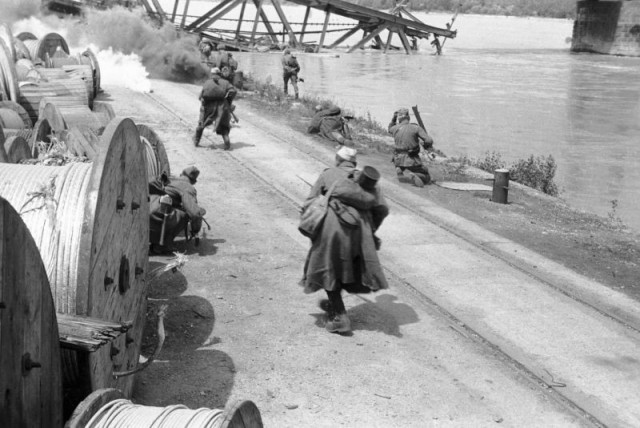 Великая Отечественная в фотографиях-13