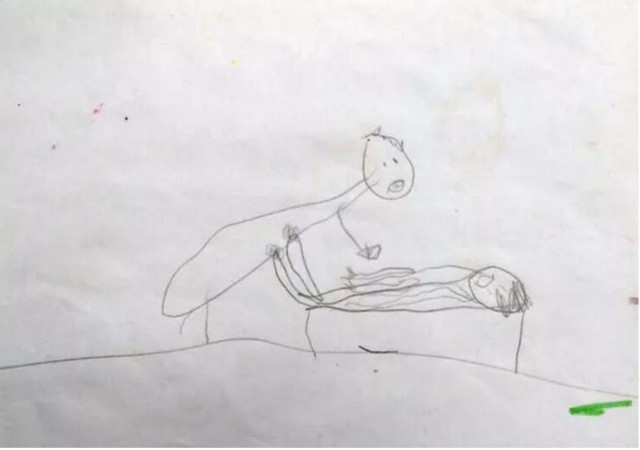 Родители пятилетней бразильянки узнали об изнасиловании дочери, найдя её рисунки